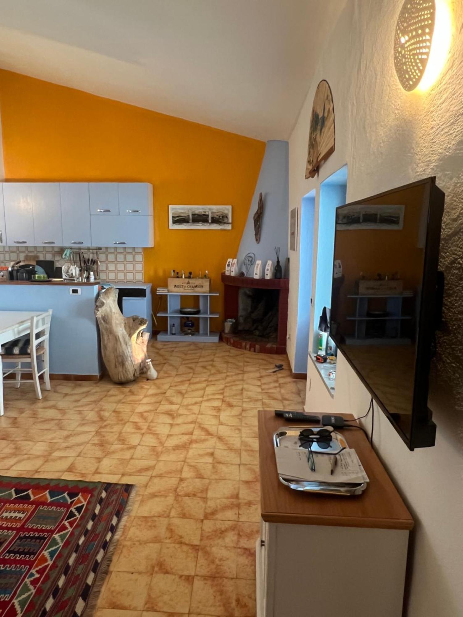 Lo Stazzo Di Wally Pension Porto Pollo Buitenkant foto